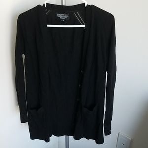 Extra fine merino wool black cardigan